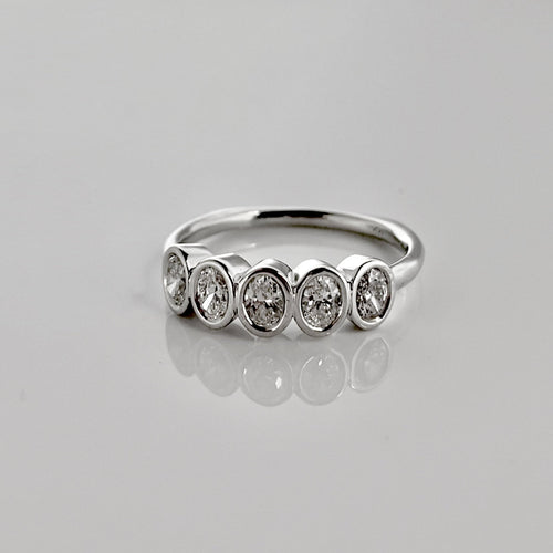The Elsa - Oval
